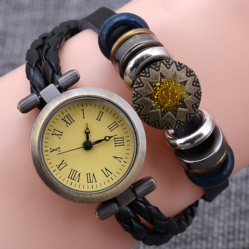 Montre vintage avec bracelet en faux cuir noir